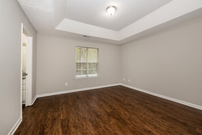 Building Photo - 3205 Bob White Cir