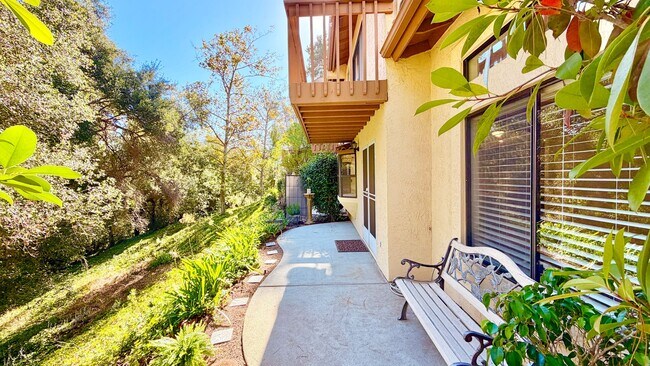 Building Photo - Beautifully Updated & Remodeled Townhome on the Pala Mesa Golf Course in Fallbrook!