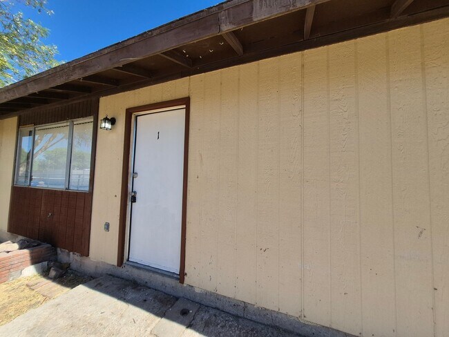 Building Photo - 122