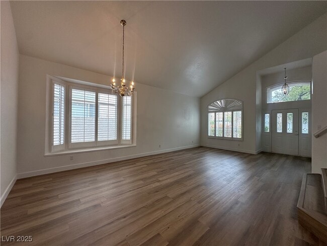 Building Photo - 2424 Shady Vista Dr