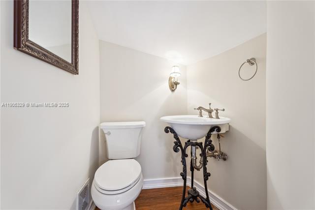 Building Photo - 1231 Ferdinand St