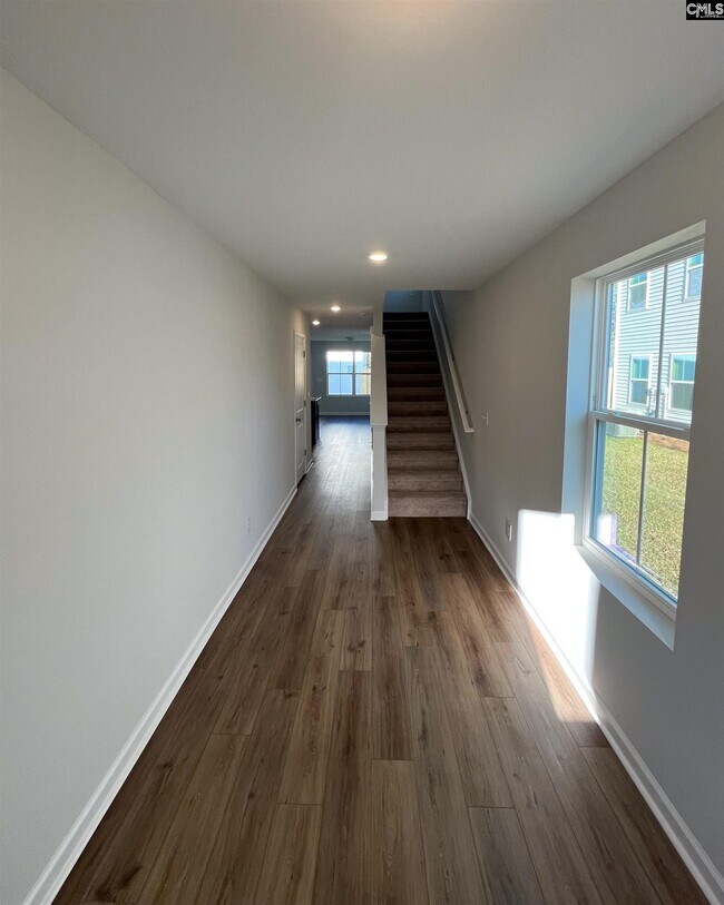 Building Photo - 330 Canary Grass Ct