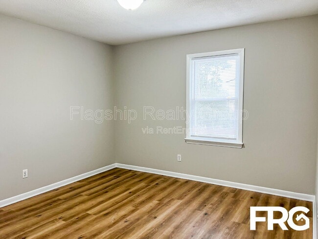 Building Photo - 118 Nancy Drive Rd