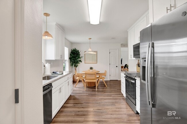 Building Photo - 4012 Kendallbrook Loop