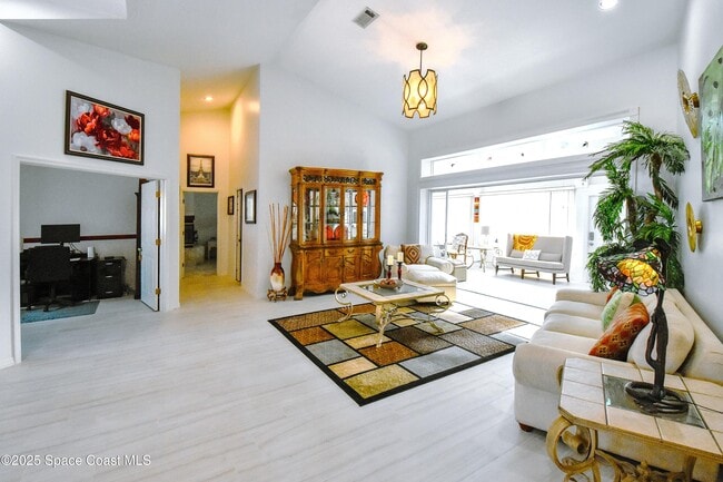 Building Photo - 101 Island Grove Dr