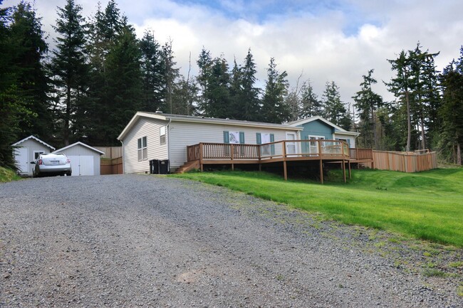 Building Photo - 3151 N Shadowbrook Ln