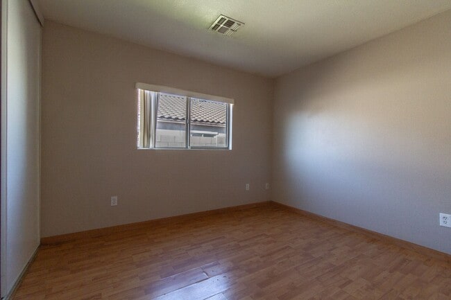 Building Photo - 8566 E Desert Ln