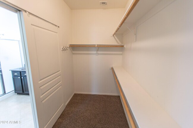 Building Photo - 21382 E Lords Ct