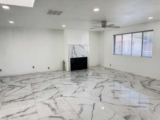 Building Photo - Dobson Ranch 4 bedroom rental