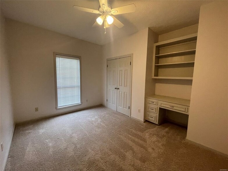 Building Photo - 4013 Meredith Dr