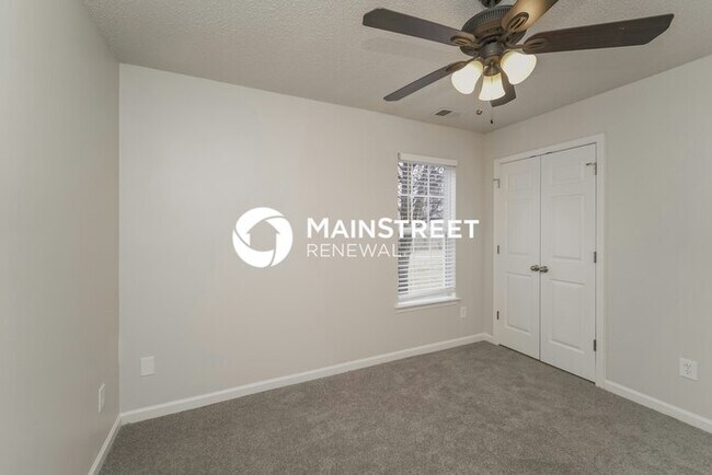 Building Photo - 3 Bedroom Pet-Friendly Home in Mooresville, NC with Main Street Renewal