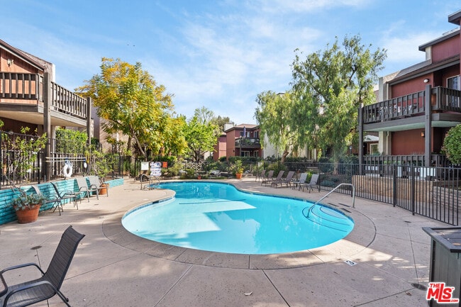 Building Photo - 4800 Maytime Ln