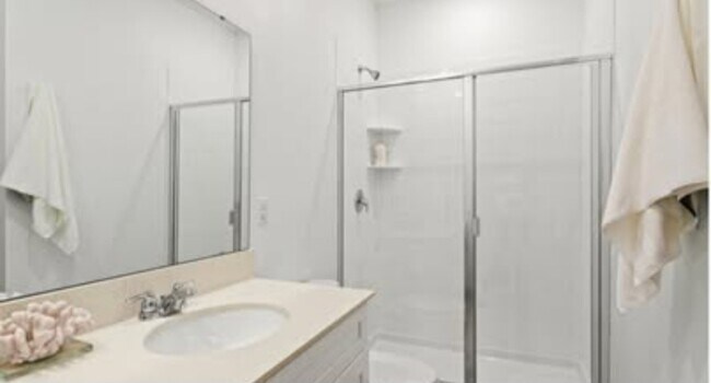 Building Photo - 4013 Redbridge Lp