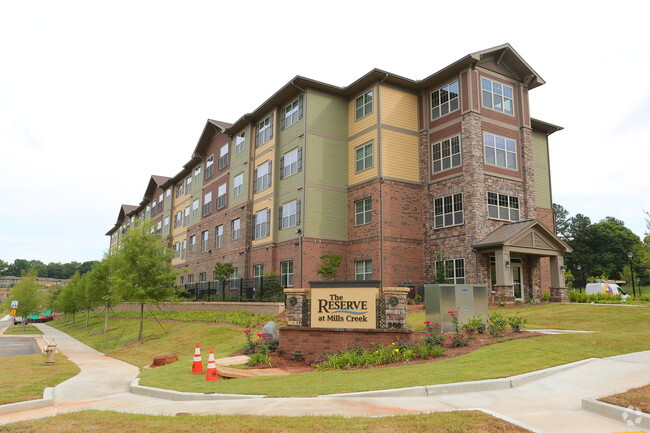 Building Photo - The Retreat at Mills Creek