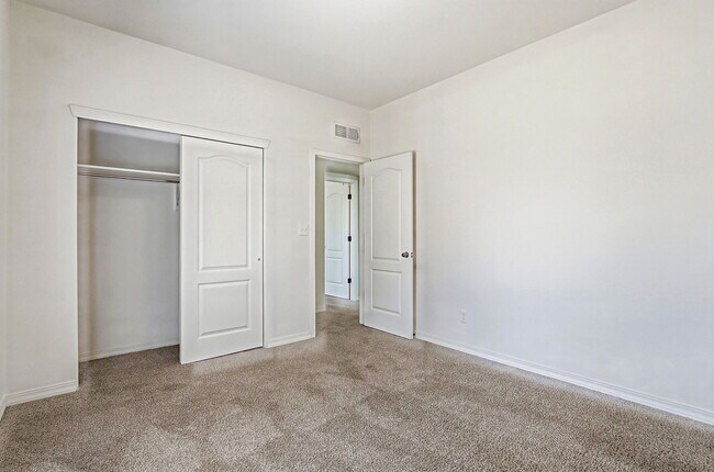 Building Photo - 13659 Everingham