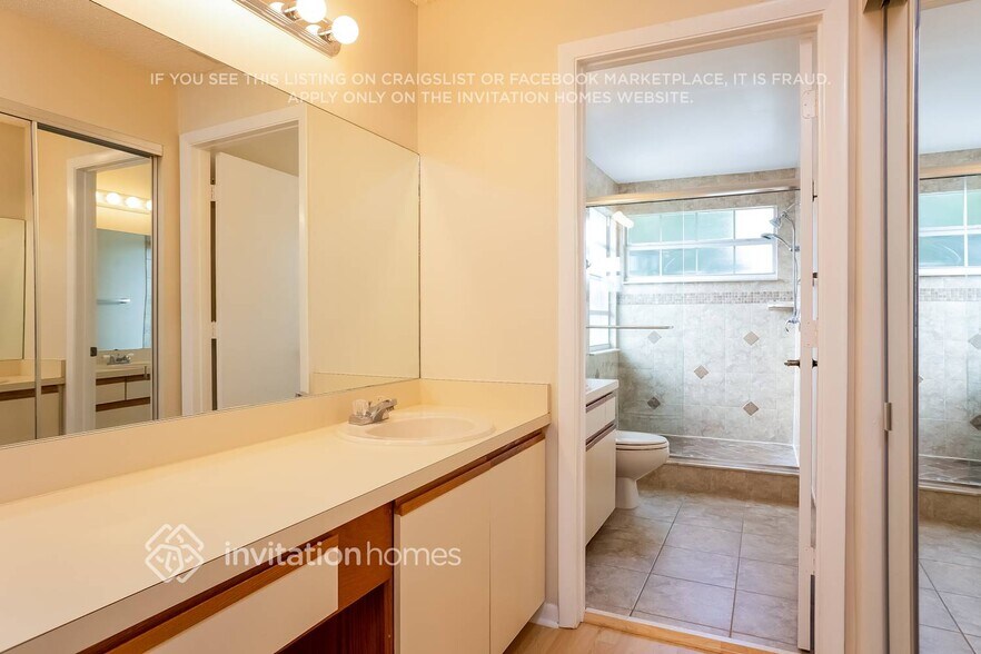 Building Photo - 9358 Arborwood Cir