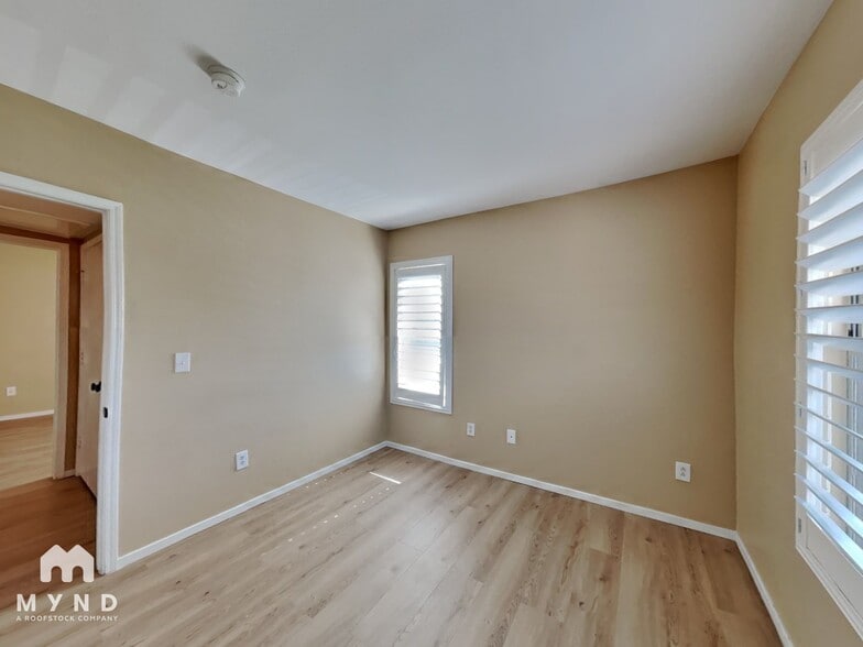 Building Photo - 45 Maleena Mesa St