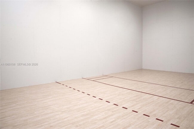 Building Photo - 225 N Miami Ave