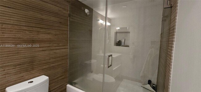 Building Photo - 1688 West Ave