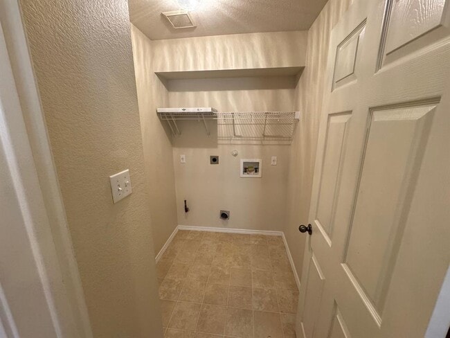 Building Photo - 1710 Chinati Mountain Trail