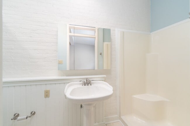 Building Photo - 3418 O'Donnell St