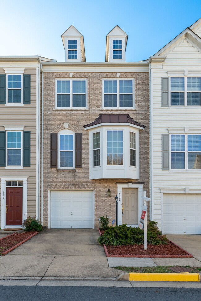 Primary Photo - 6327 Dunn Ct