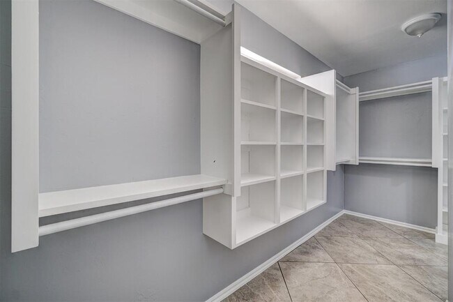 Building Photo - 1209 SW 113th St