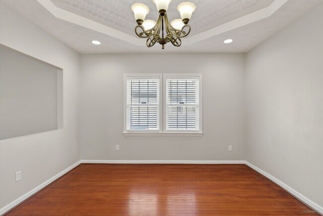 Building Photo - 2818 Tidewater Dr