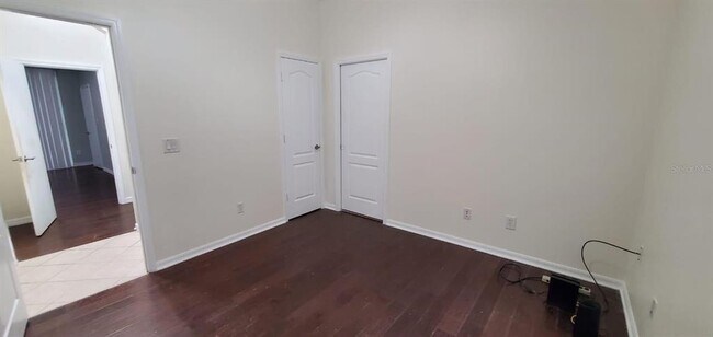 Building Photo - 1 Roseberry Ct