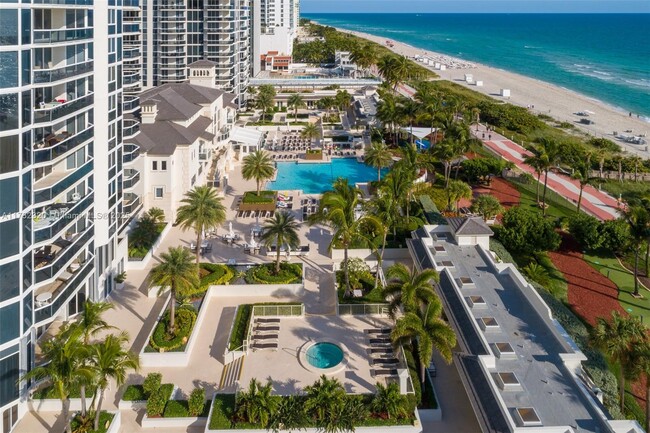 Building Photo - 4775 Collins Ave