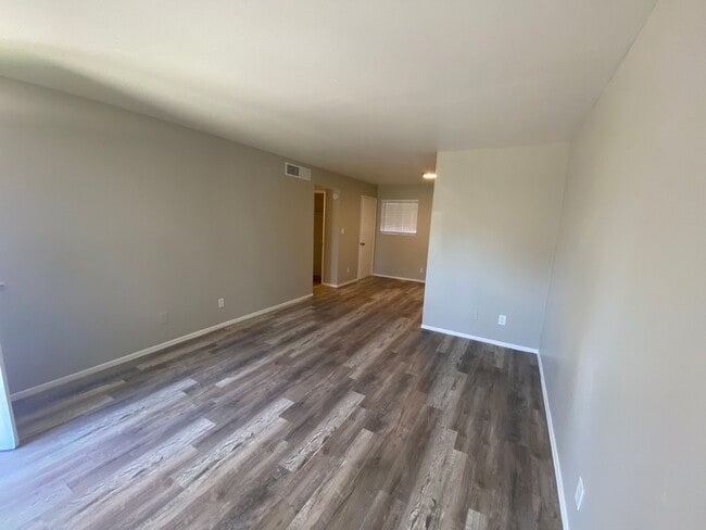 Floorplan - Devonshire Apartments