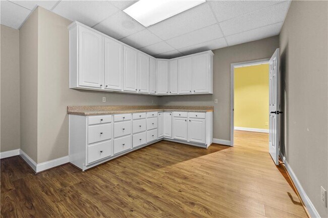 Building Photo - 860 Cramac Dr