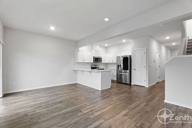 Building Photo - 13748 NE 66th Wy