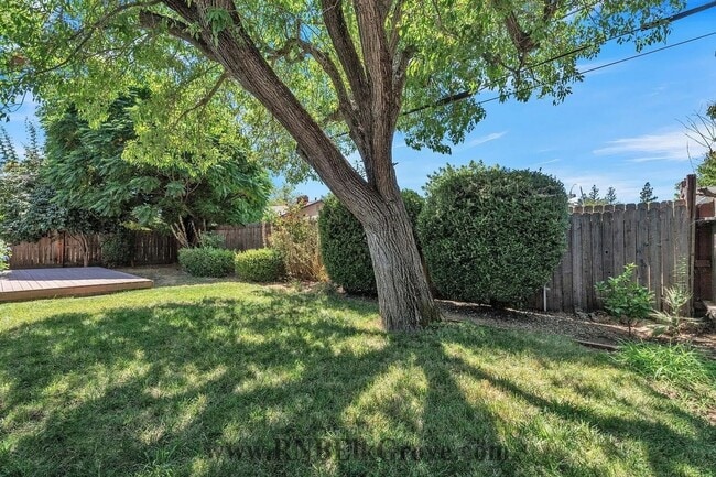 Building Photo - 4930 Bonniemae Way