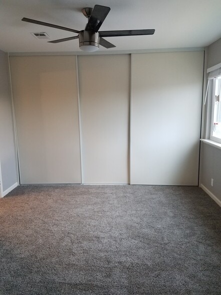 Building Photo - 2464 Beaufort Dr