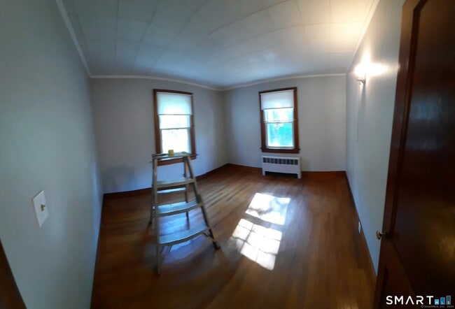 Building Photo - 282 Norwich-Westerly Rd