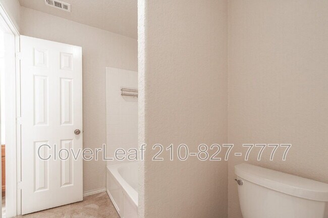 Building Photo - 8439 Painted Wagon