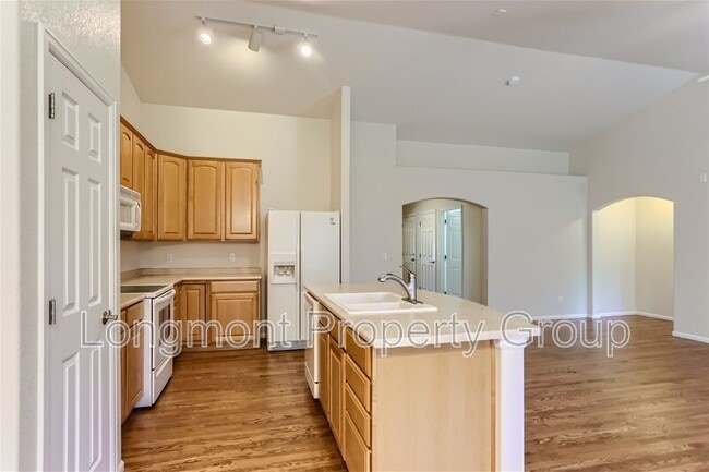 Building Photo - 1425 Tonkin Pl