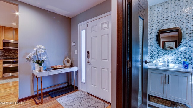 Building Photo - 141 Chestnut Way