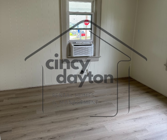 Building Photo - 1332 Campbell Ave