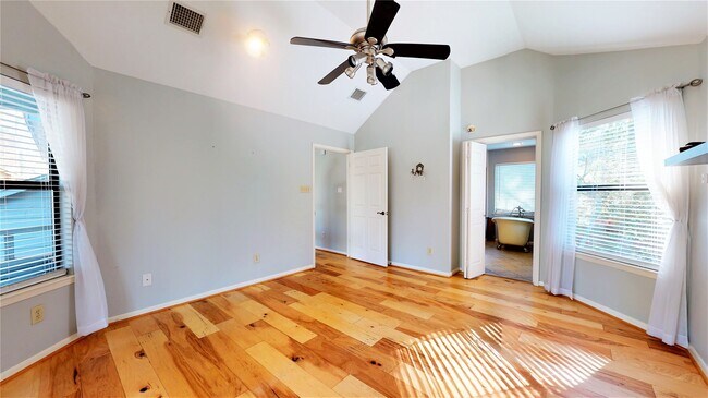 Building Photo - 11 Sand Piper Pl