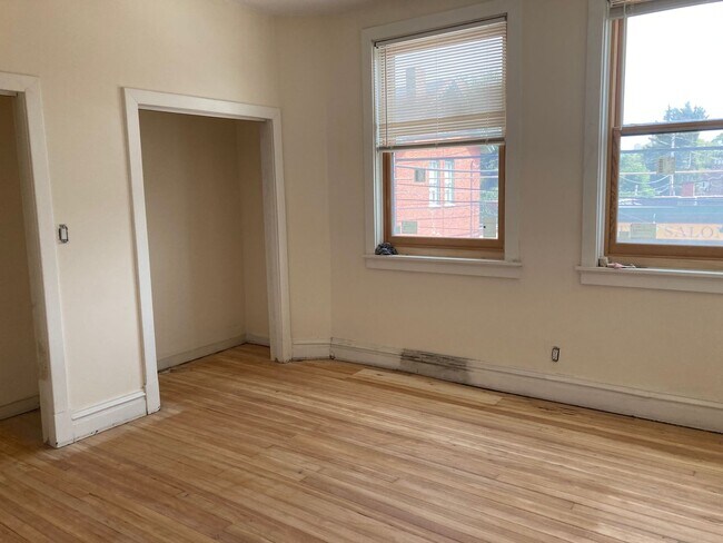 Building Photo - 911 Galveston Ave