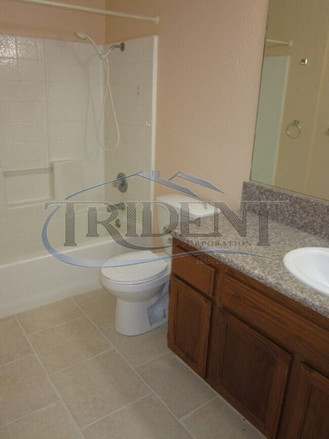 Building Photo - Yuba City home near Happy Park