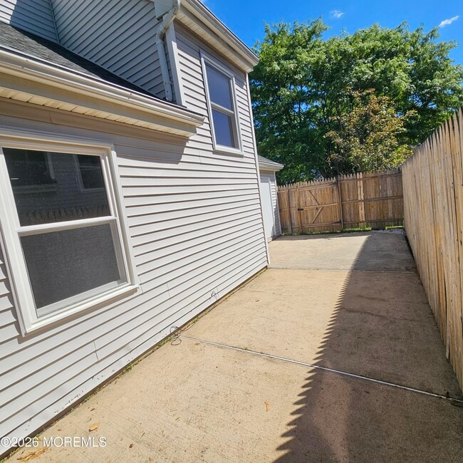 Building Photo - 3 Millay Ct