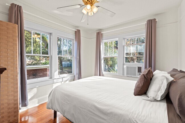 Building Photo - 2672 Post St