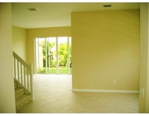 Building Photo - 11481 Silk Carnation Way