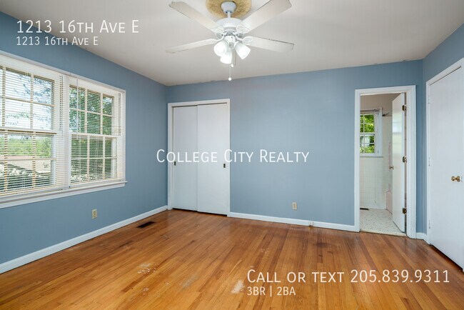 Building Photo - 1213 16th Ave E