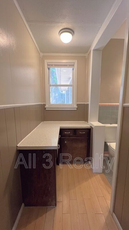 Building Photo - 3505 Pelzer Ave