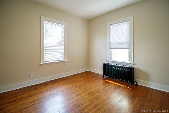 Building Photo - 1175 New Britain Ave