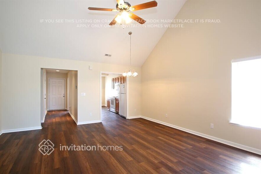 Building Photo - 11203 Pointer Ridge Dr